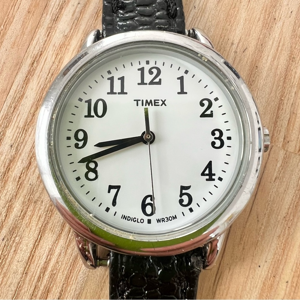 Timex ladies silver tone black leather watch NEW BATTERY